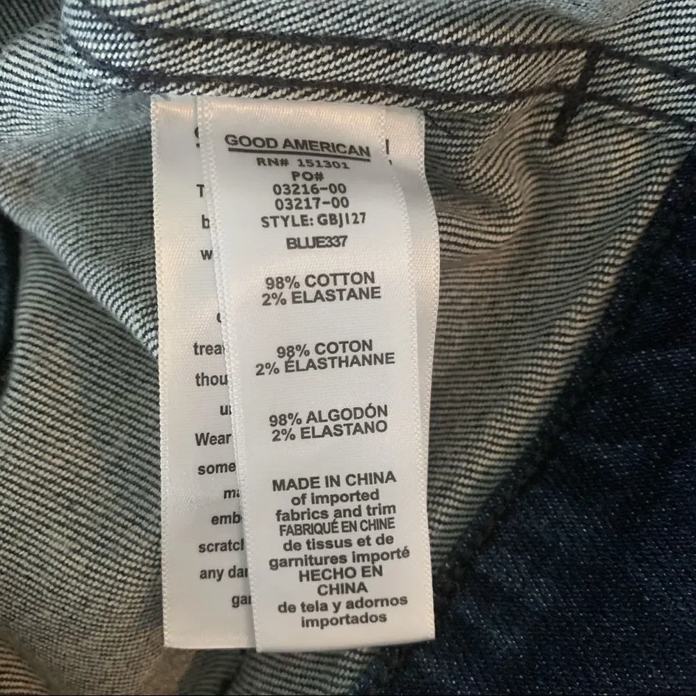 GOOD AMERICAN Cropped Denim Jacket!